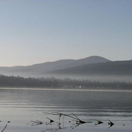 Feathernest On The Lake Villa Fawnskin Bagian luar foto